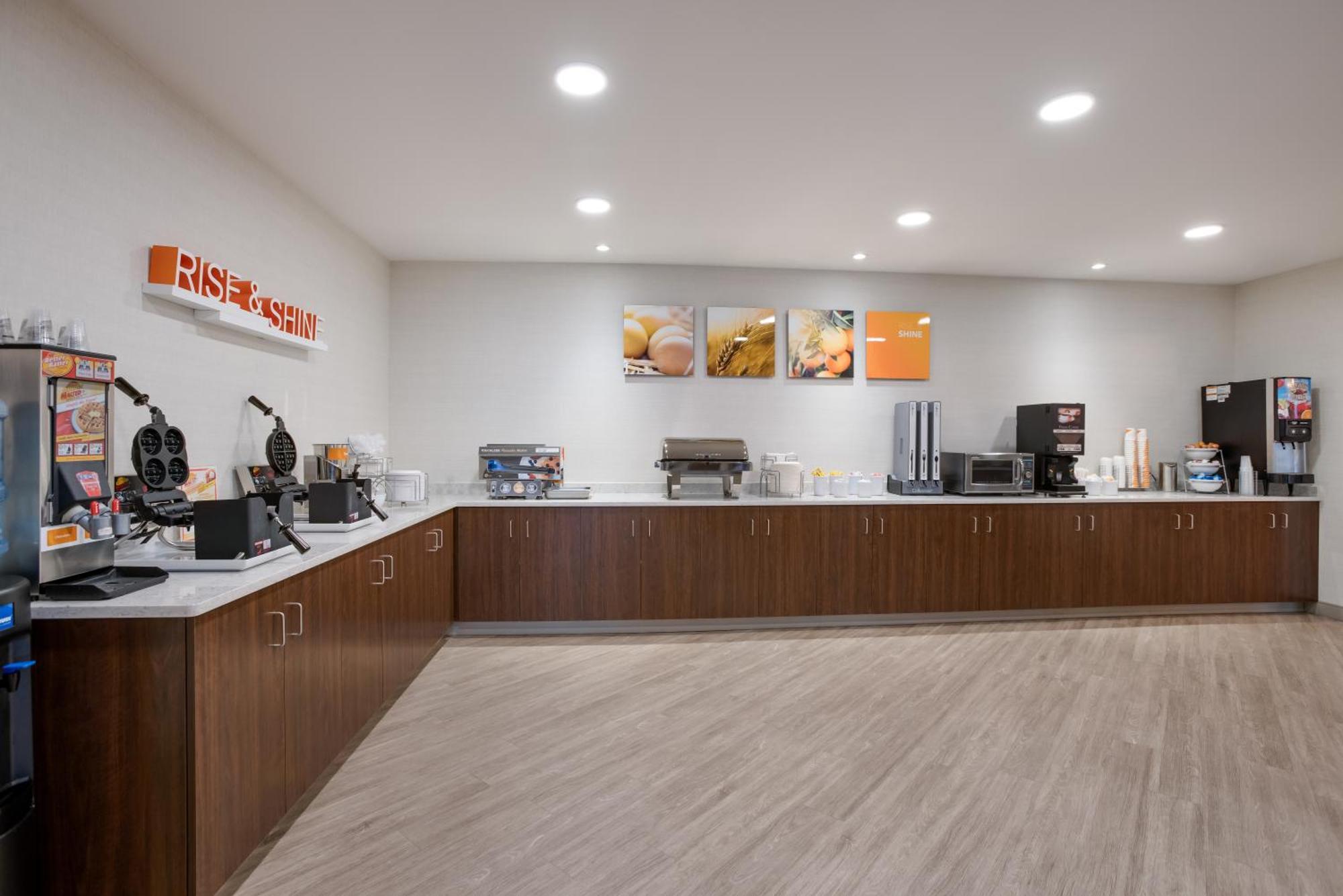 Comfort Inn & Suites גיילורד מראה חיצוני תמונה