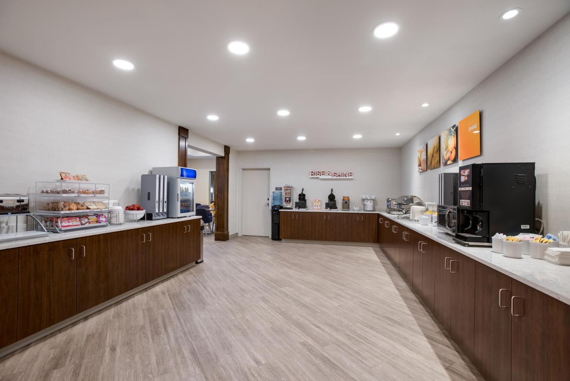 Comfort Inn & Suites גיילורד מראה חיצוני תמונה